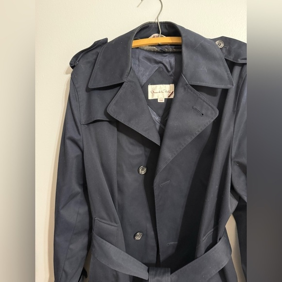 Vintage Oscar de la Renta Oversized Trench - Picture 4 of 9